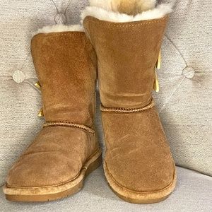 BearPaw Abigail Hickory Boots